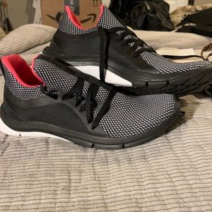 Women’s Reebok size 8